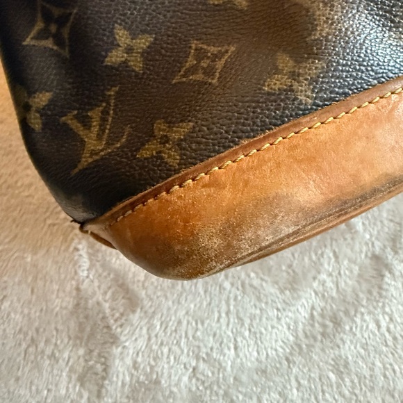 AUTHENTIC Louis Vuitton MM Alma Bag - Vintage Condition (Needs TLC) - Picture 3 of 11